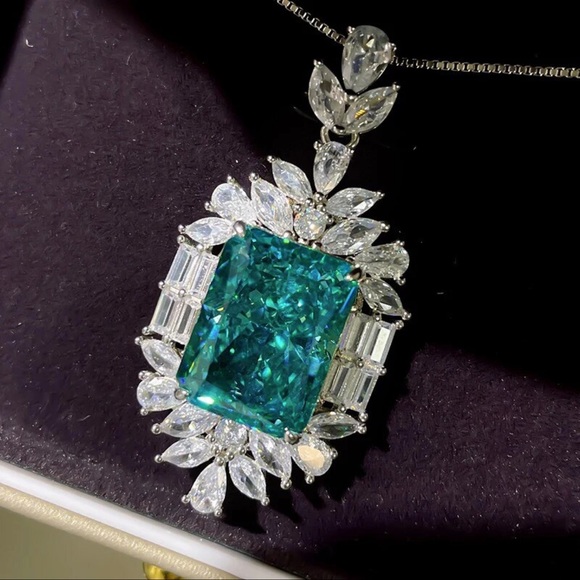 Exquisite 925 Sterling Silver Zircon Necklace - Picture 9 of 12